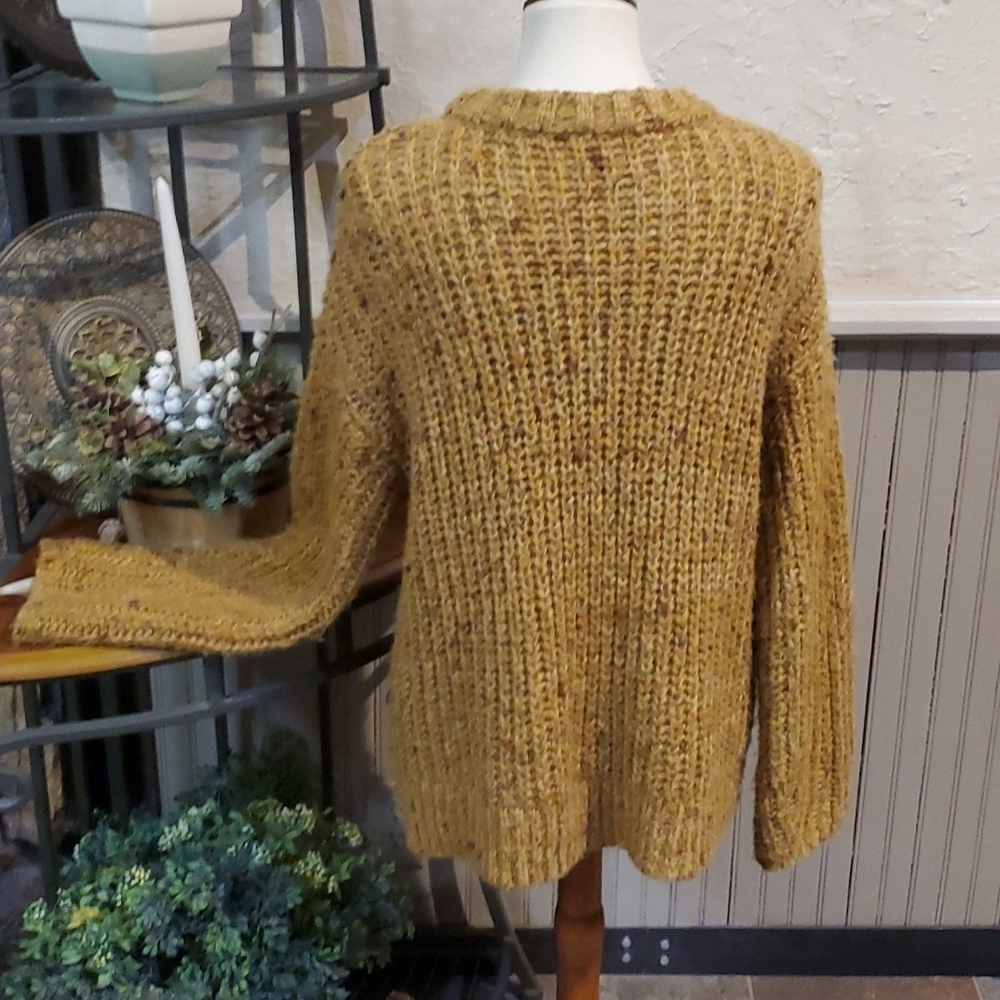 💞Universal Thread* Sweater - Picture 3 of 8